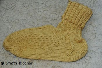 faerbedistel_socken.jpg